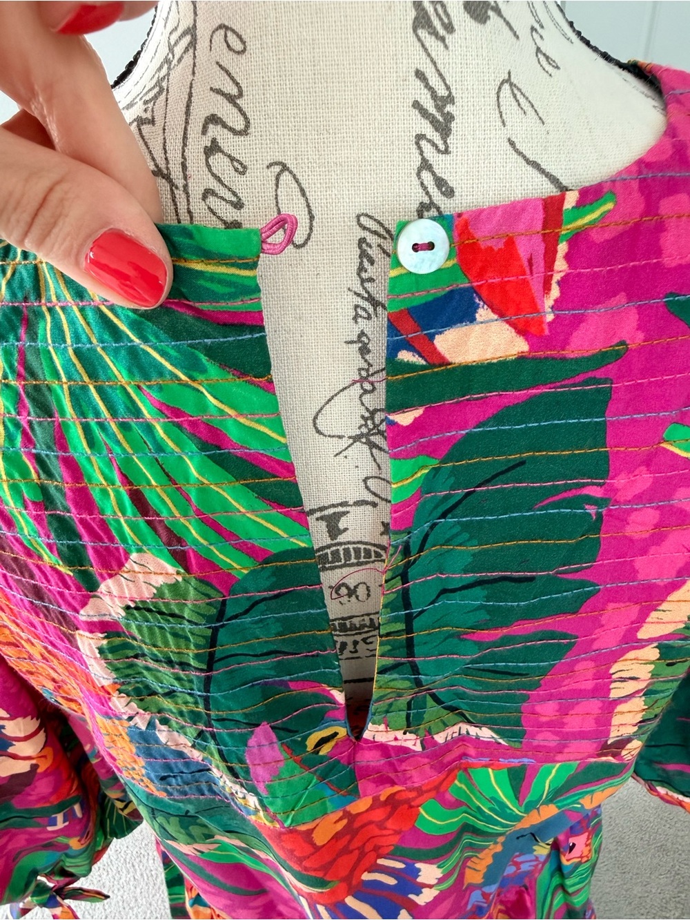 Like New FARM Rio Vibrant Fuchsia Tropical Print Puff Sleeve Maxi/Midi Dress - Picture 10 of 11